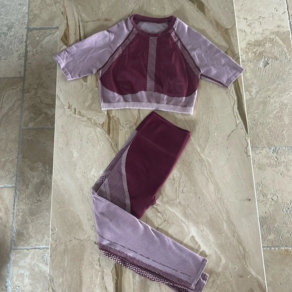 Fabletics Set - Picture 1 of 4